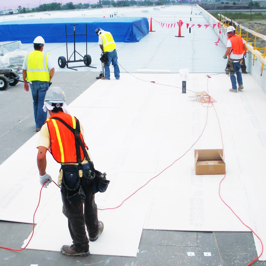 Commercial Roofers Apply TPO